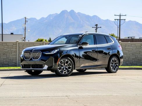 Used 2026 BMW X3 xDrive30 w/ Premium Package image 1