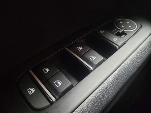 Used 2023 Kia Soul LX FWD image 27