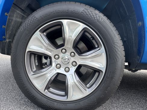 Used 2022 RAM 1500 Laramie AWD/4WD image 19