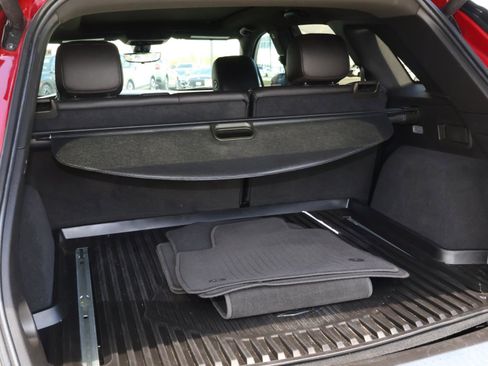 Used 2021 Cadillac XT5 Premium Luxury image 19