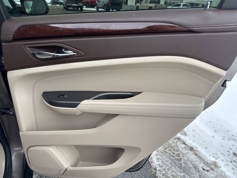 Used 2012 Cadillac SRX Luxury image 25