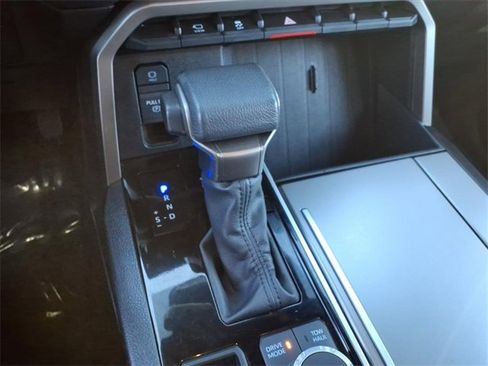 Used 2025 Toyota Sequoia SR5 image 21