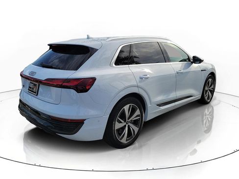 Used 2024 Audi Q8 e-tron Premium Plus w/ Premium Plus Package AWD/4WD image 4