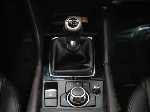 Used 2017 MAZDA MAZDA3 Touring w/ Popular Equipment Package FWD image 16