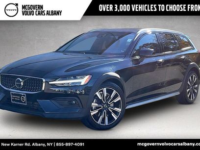 Used 2024 Volvo V60 B5 Cross Country Ultimate w/ Protection Package Premier