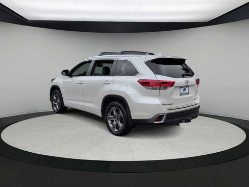 Used 2018 Toyota Highlander Limited Platinum AWD/4WD image 6