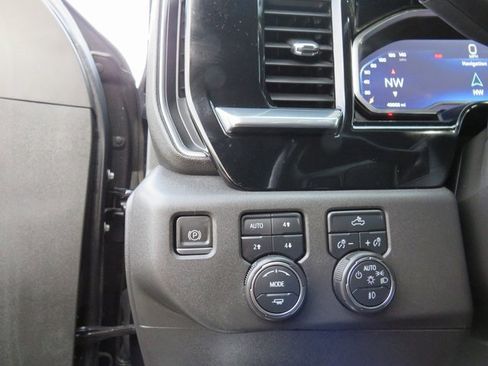 Used 2022 Chevrolet Silverado 1500 LT Trail Boss w/ Protection Package image 38