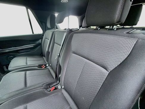 Used 2018 Ford Expedition XLT AWD/4WD image 11