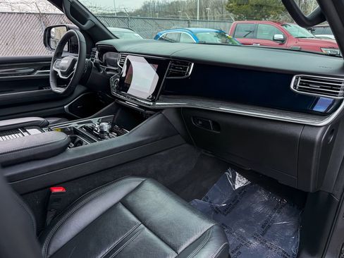 Used 2022 Jeep Wagoneer Series III image 8