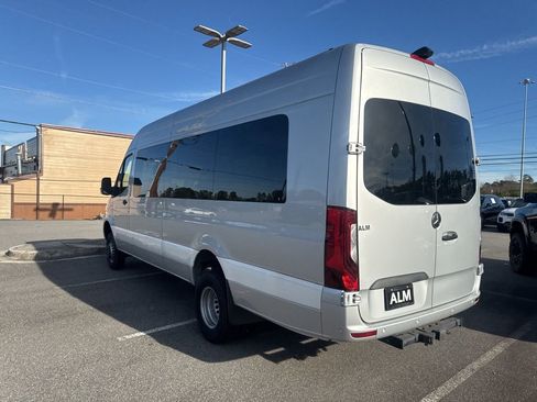 Used 2023 Mercedes-Benz Sprinter 3500 w/ Parking Package image 16