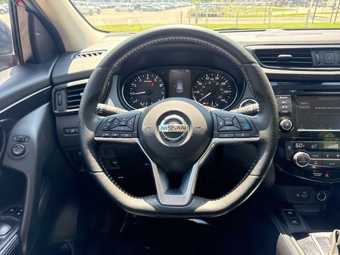 Used 2019 Nissan Rogue Sport SL AWD/4WD image 19