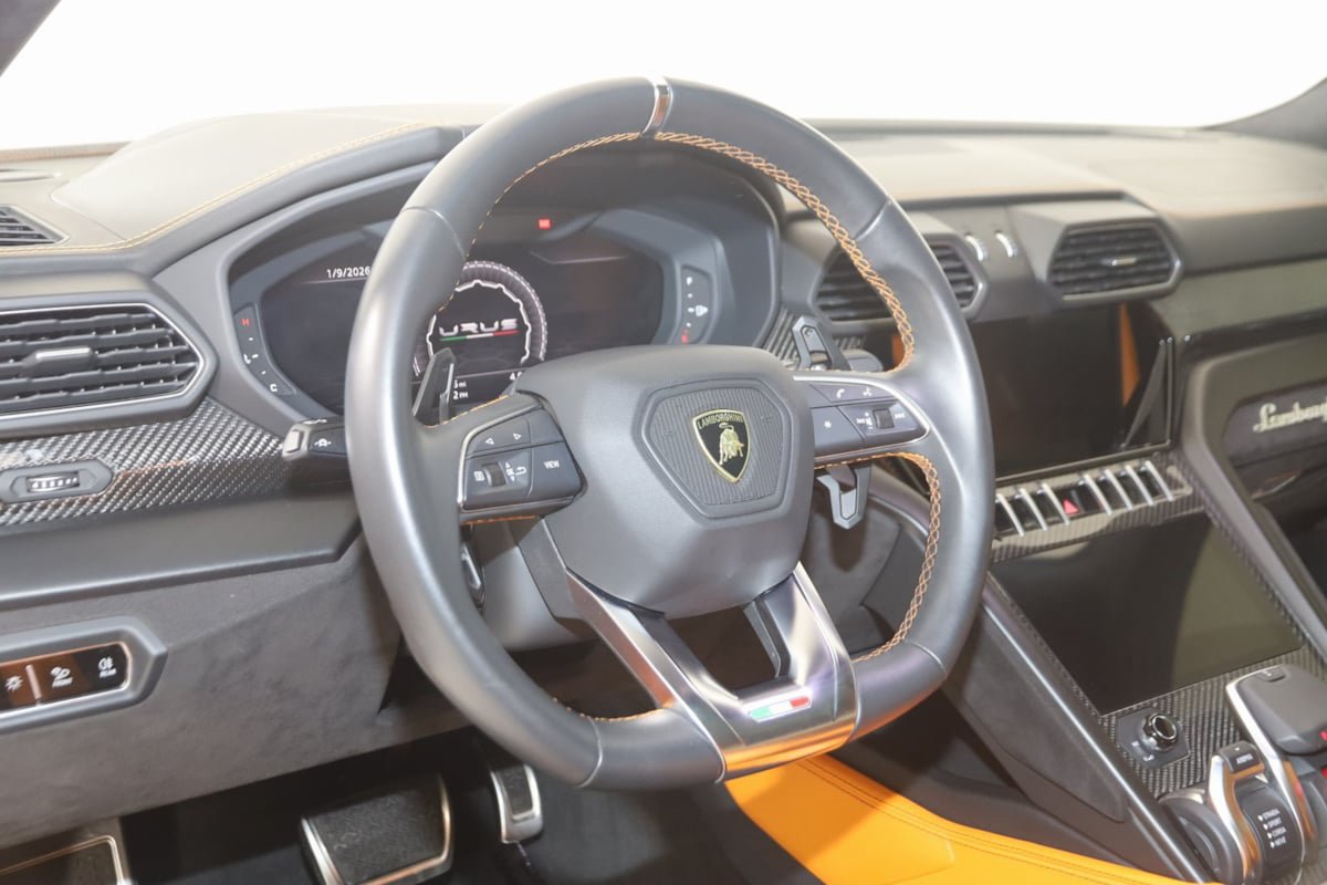 Used 2021 Lamborghini Urus AWD/4WD image 6