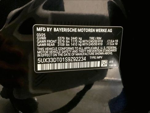 Certified 2025 BMW X4 xDrive30i w/ Premium Package image 32