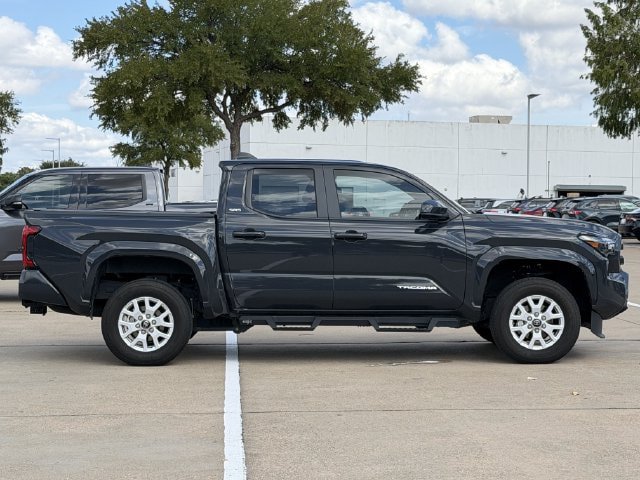 Used 2025 Toyota Tacoma SR5 RWD image 3