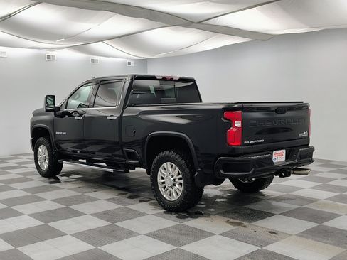 Used 2022 Chevrolet Silverado 3500 High Country w/ Technology Package image 6