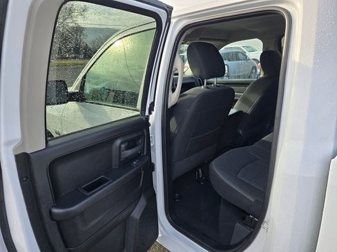 Used 2022 RAM 1500 Tradesman w/ Chrome Appearance Package image 14