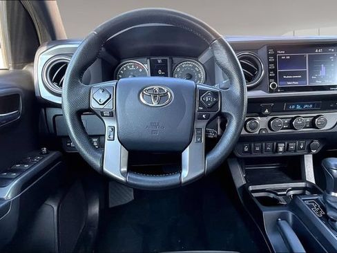 Used 2023 Toyota Tacoma TRD Sport w/ Technology Package AWD/4WD image 9