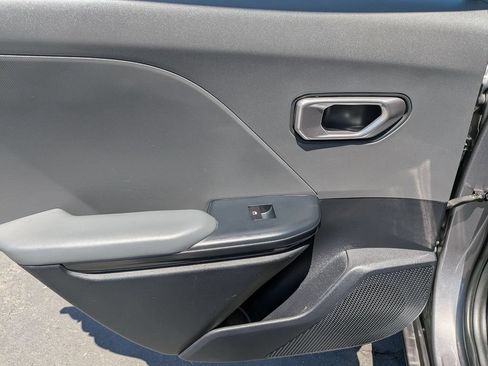 Used 2025 Kia K4 FWD image 25