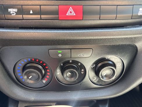 Used 2021 RAM ProMaster City Tradesman image 19