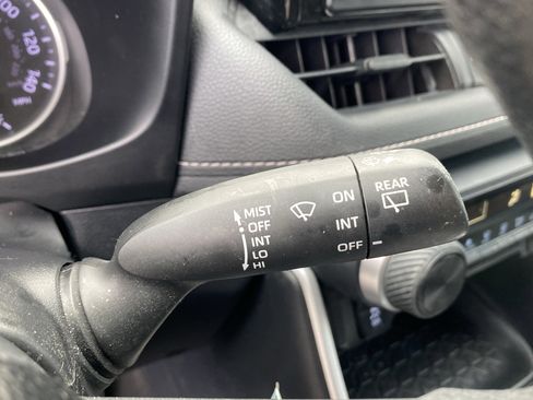 Used 2019 Toyota RAV4 LE image 33