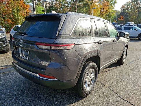 Certified 2023 Jeep Grand Cherokee Laredo w/ Luxury Tech Group I image 7