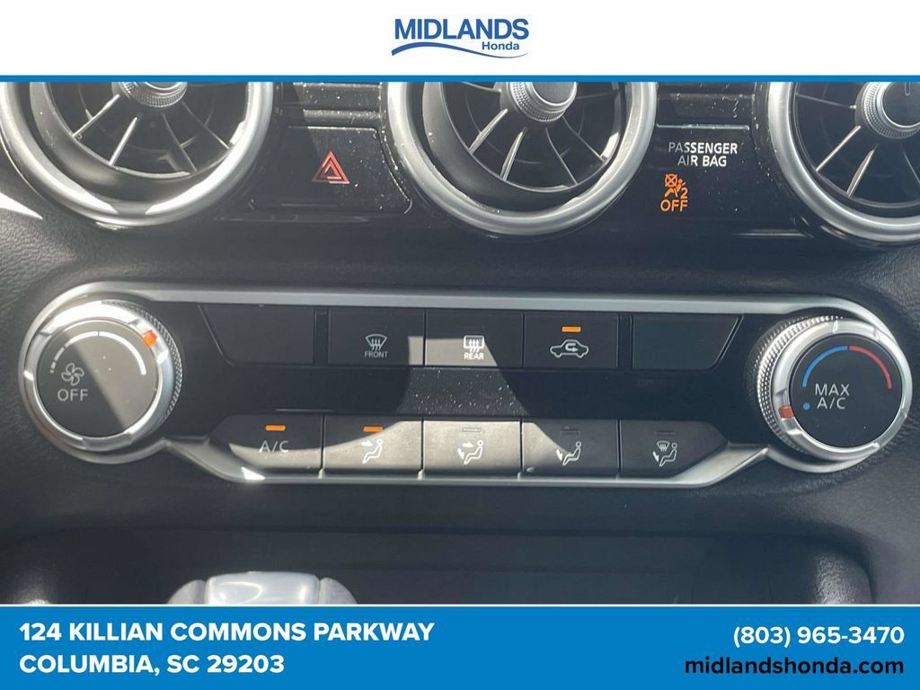 Used 2025 Nissan Sentra SV FWD image 26
