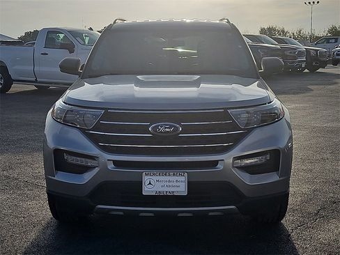 Used 2022 Ford Explorer XLT w/ Equipment Group 202A image 12