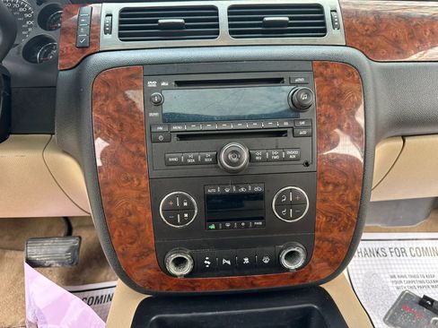 Used 2007 Chevrolet Avalanche LTZ w/ LTZ Preferred Equipment Group image 18