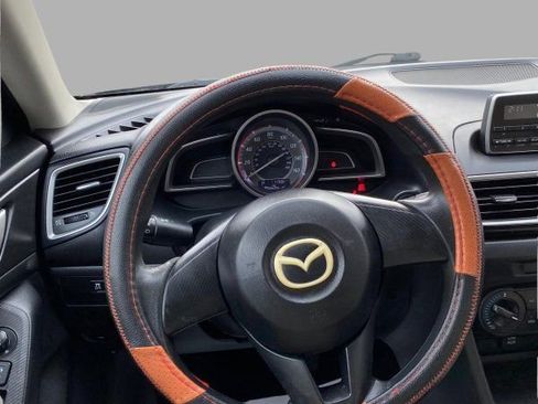 Used 2014 MAZDA MAZDA3 i SV image 21