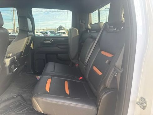 Used 2024 GMC Sierra 2500 AT4 w/ AT4 Premium Plus Package AWD/4WD image 13