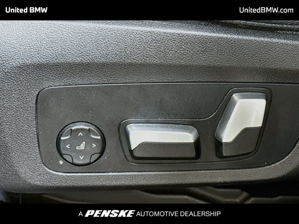 Used 2022 BMW X3 sDrive30i w/ M Sport Package 2 RWD image 11