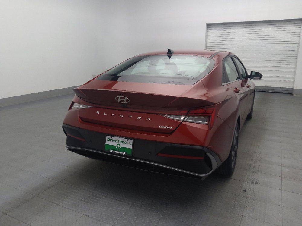 Used 2024 Hyundai Elantra Limited FWD image 7