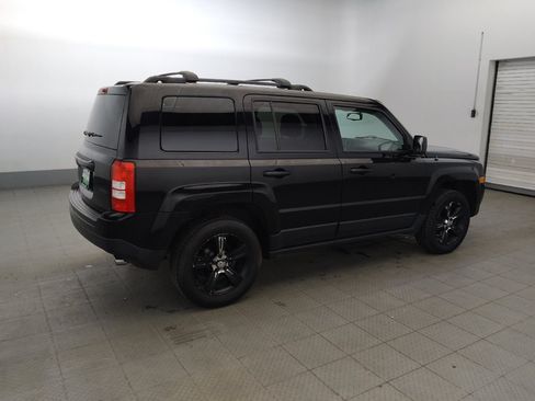 Used 2017 Jeep Patriot High Altitude AWD/4WD image 10