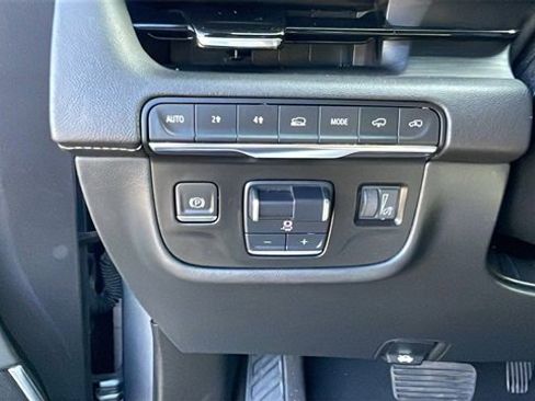 Used 2021 Cadillac Escalade Sport w/ Driver Assist Tech Package image 28