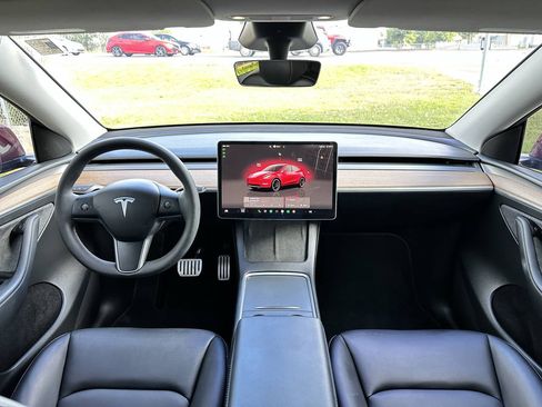 Used 2025 Tesla Model Y Performance AWD/4WD image 30