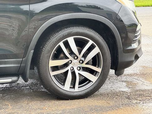 Used 2016 Honda Pilot Touring image 7