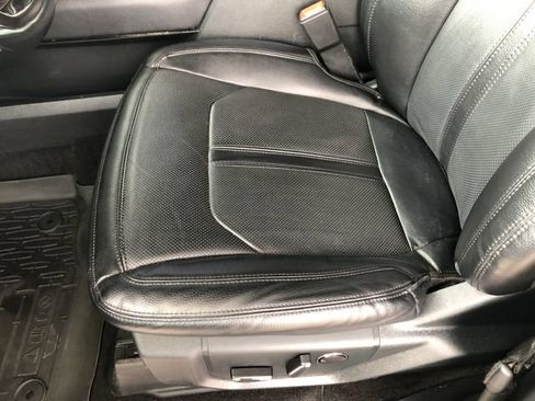 Used 2021 Ford Expedition Limited AWD/4WD image 21