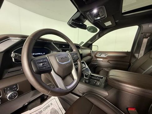 Used 2024 GMC Sierra 1500 Denali AWD/4WD image 35