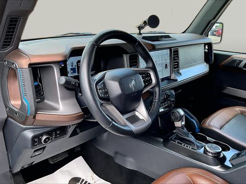 Used 2023 Ford Bronco Outer Banks AWD/4WD image 18