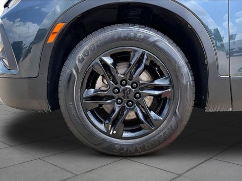 Used 2020 Chevrolet Blazer LT FWD image 11