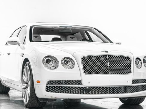 Used 2017 Bentley Flying Spur W12 AWD/4WD image 3