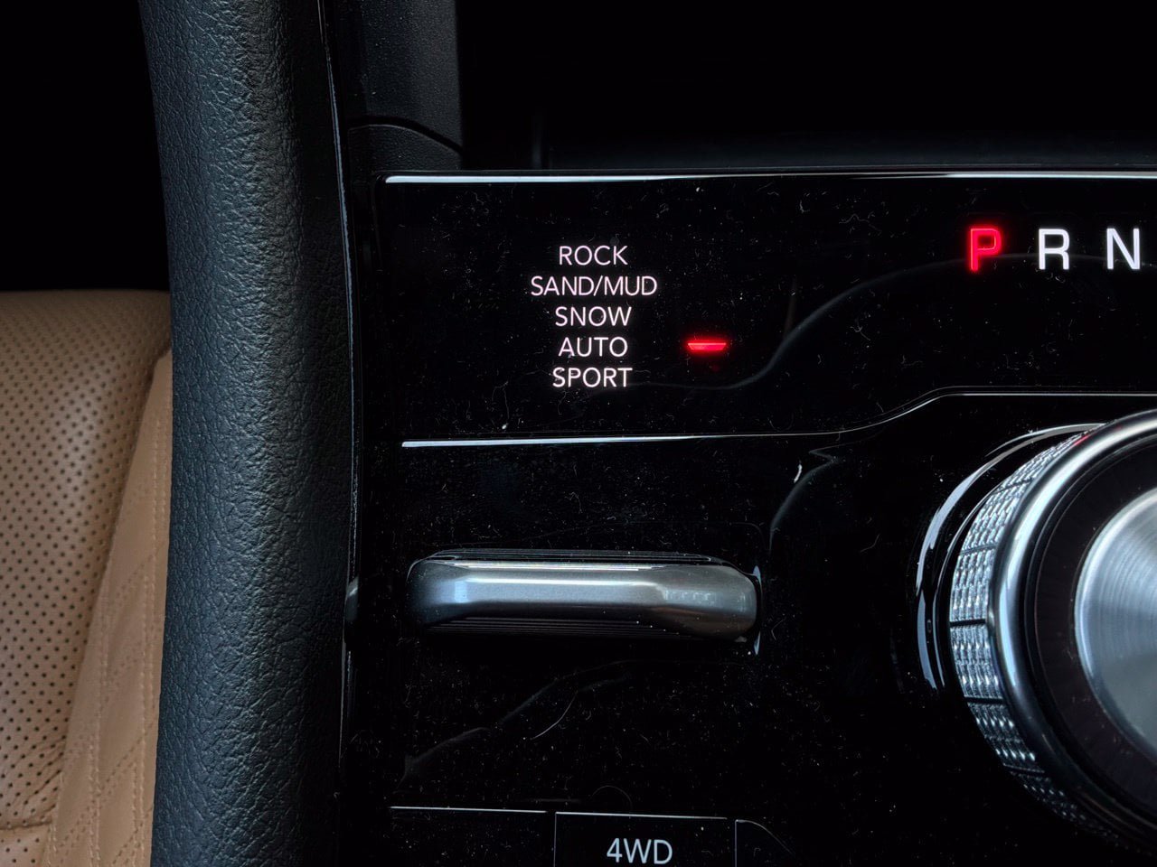 Used 2025 Jeep Grand Cherokee Summit AWD/4WD image 38
