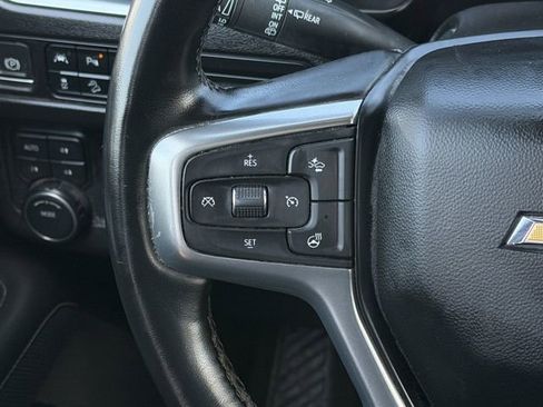 Used 2023 Chevrolet Suburban Premier image 15