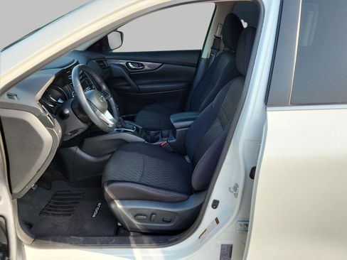 Used 2019 Nissan Rogue SV AWD/4WD image 11