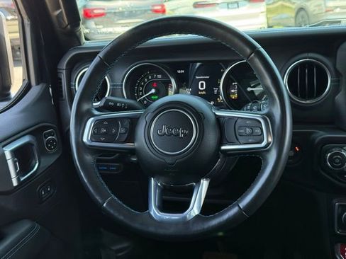 Used 2023 Jeep Wrangler Unlimited Rubicon 4xe w/ Cold Weather Group AWD/4WD image 8