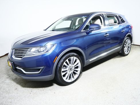 Used 2017 Lincoln MKX Reserve w/ Lincoln MKX Climate Package AWD/4WD image 3