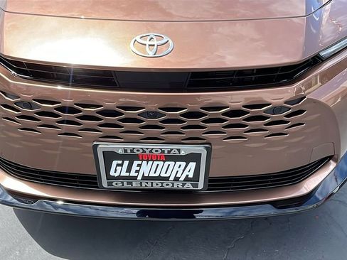 New 2026 Toyota Crown Signia AWD/4WD image 9