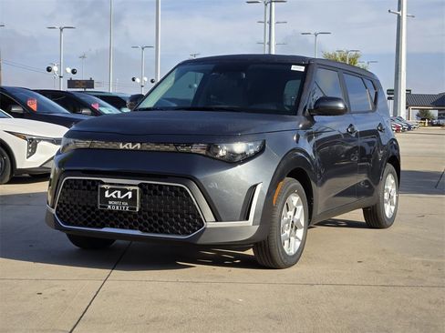 New 2025 Kia Soul LX w/ LX Technology Package image 2