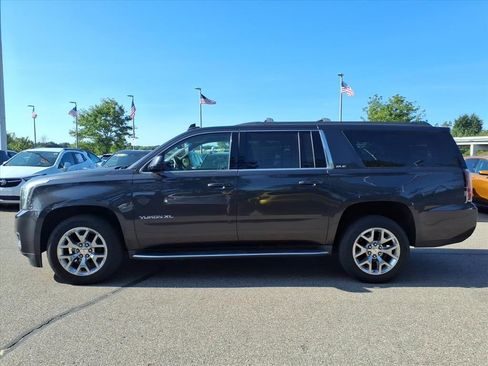Used 2016 GMC Yukon XL SLE w/ Convenience Package image 7