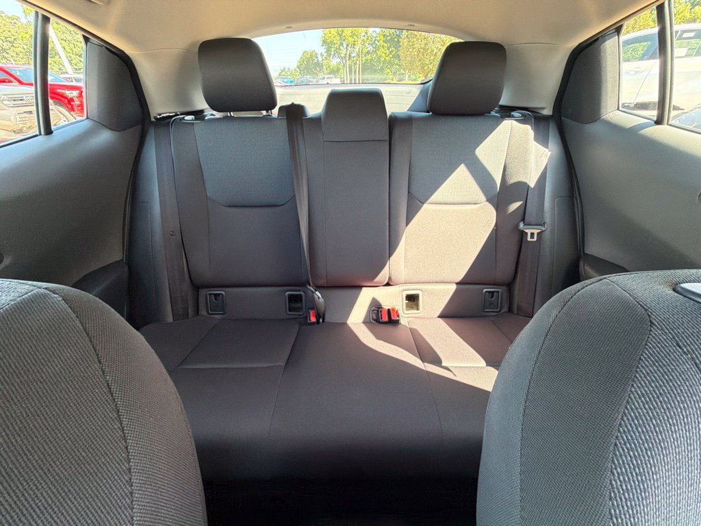 Used 2025 Toyota Prius LE FWD image 23